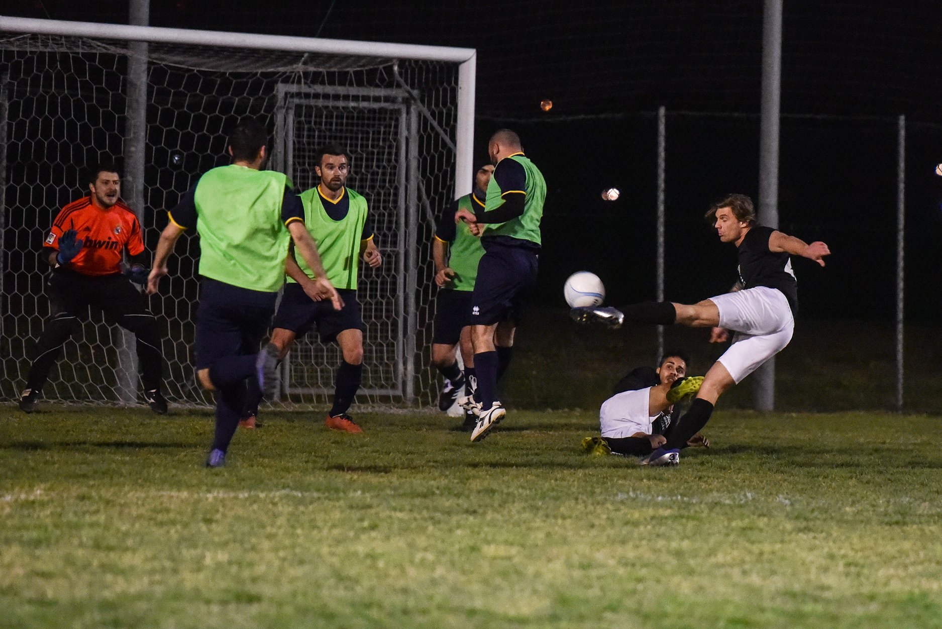 Assicuratori – New Holland 5-0